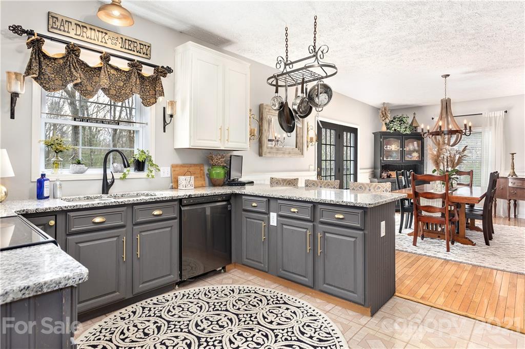 28 Gentlewood Trail Candler NC 28715