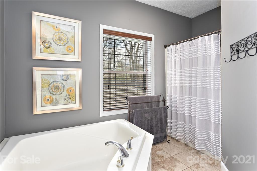 28 Gentlewood Trail Candler NC 28715