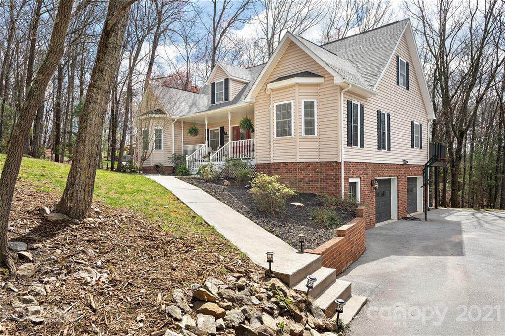 28 Gentlewood Trail Candler NC 28715