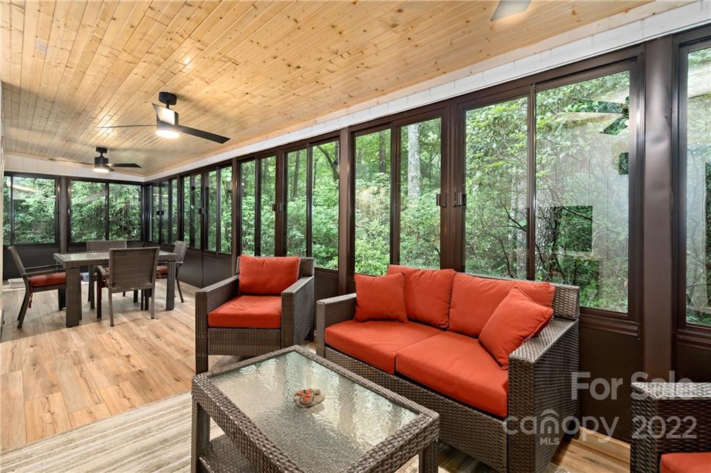 457 Soquili Drive Brevard NC 28712