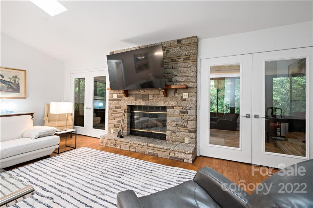 457 Soquili Drive Brevard NC 28712