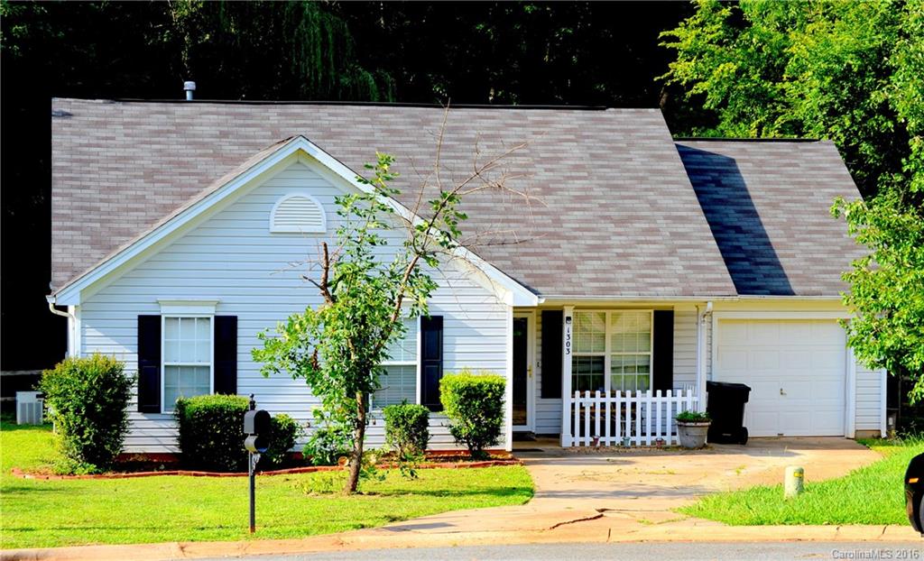 1303 Long Grass Court Charlotte NC 28216