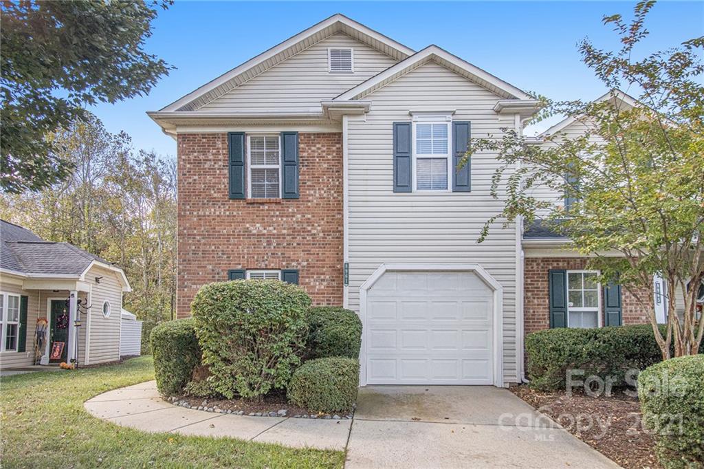 8961 Cinnabay Drive Charlotte NC 28216