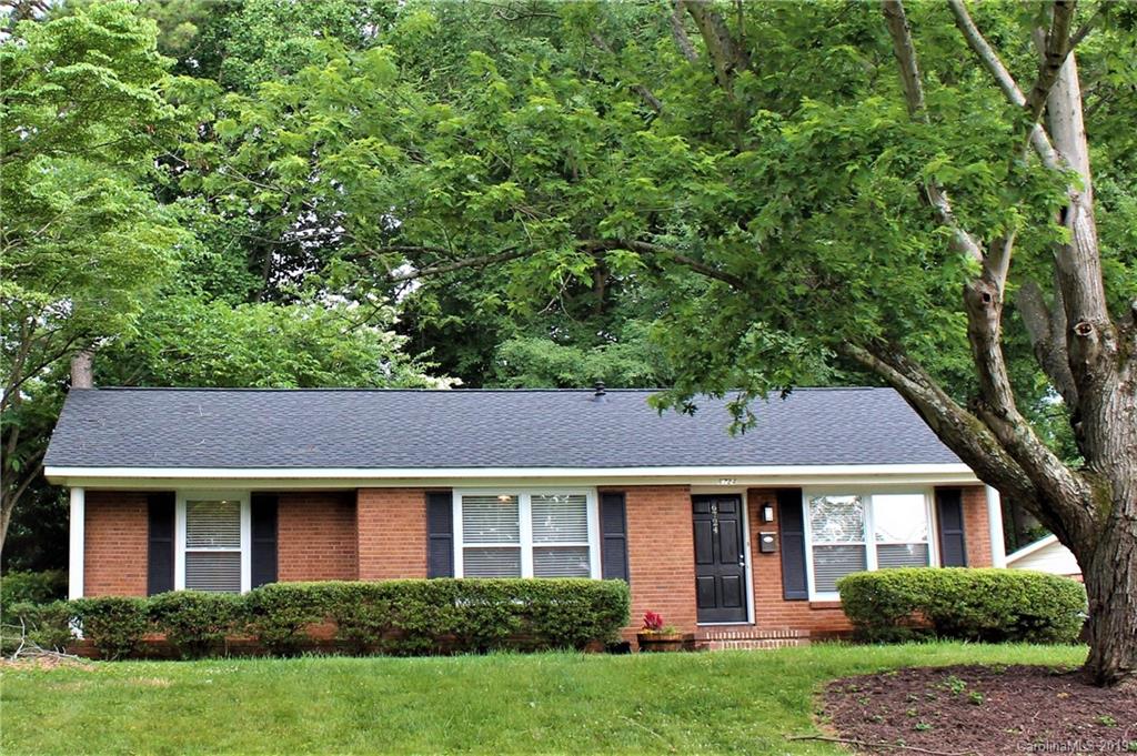 6724 Starcrest Drive Charlotte NC 28210