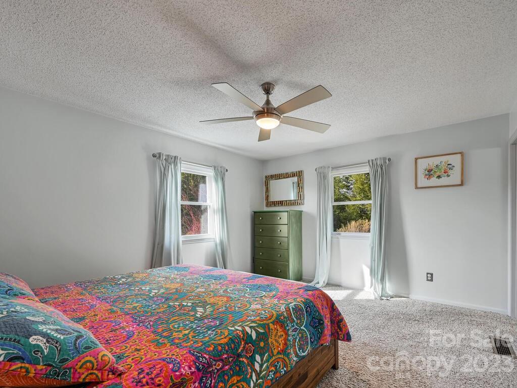 4 Pine Tops Drive Asheville NC 28804