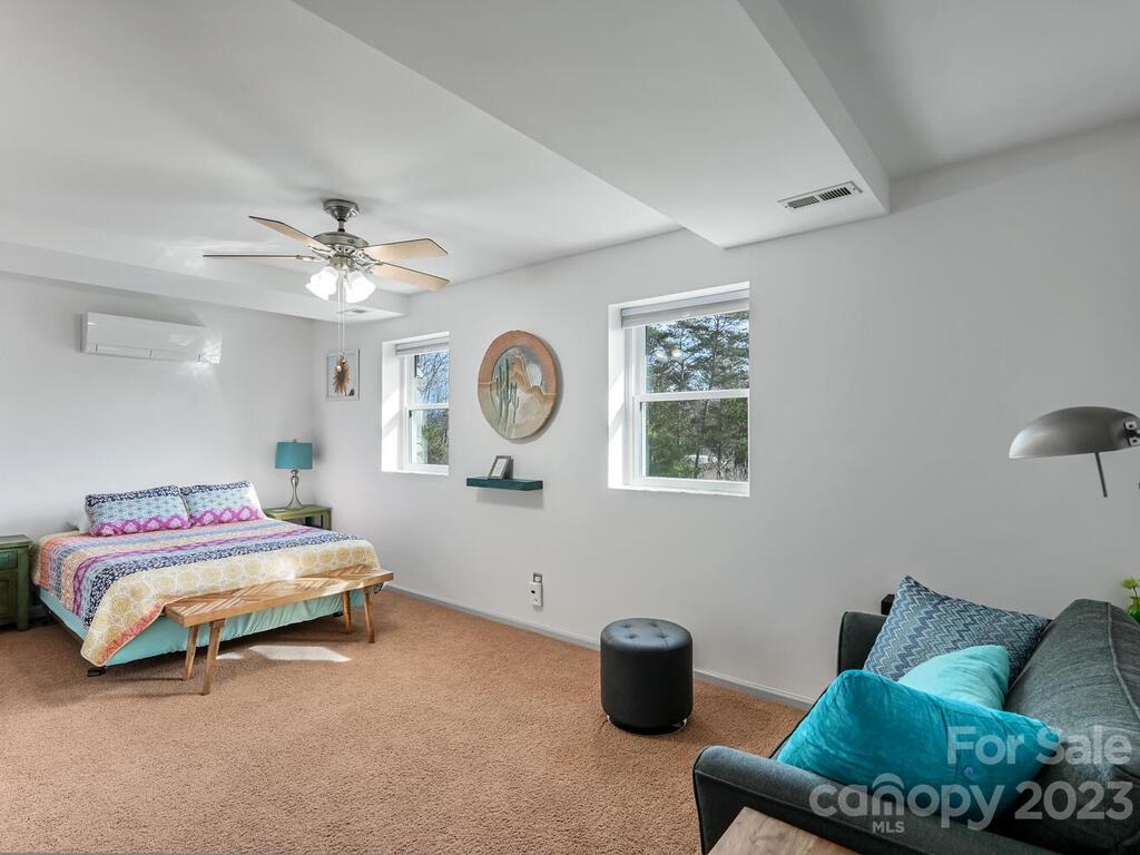 4 Pine Tops Drive Asheville NC 28804