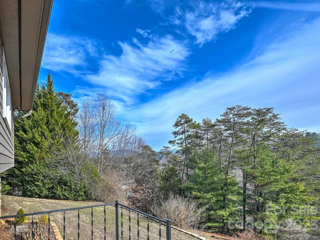 4 Pine Tops Drive Asheville NC 28804