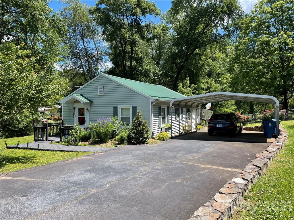 140 27th Street NW Hickory NC 28601