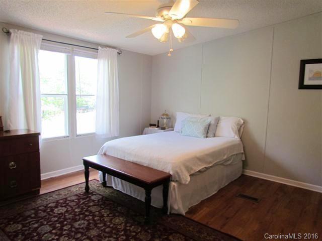 215 Dillingham Circle Asheville NC 28805