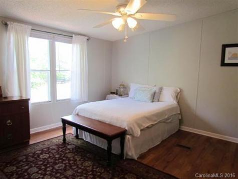 215 Dillingham Circle Asheville NC 28805