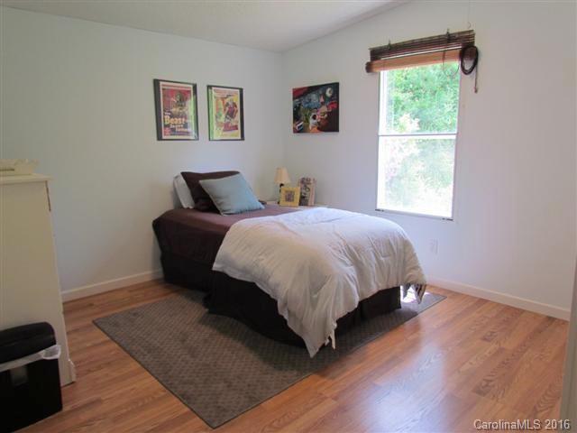 215 Dillingham Circle Asheville NC 28805