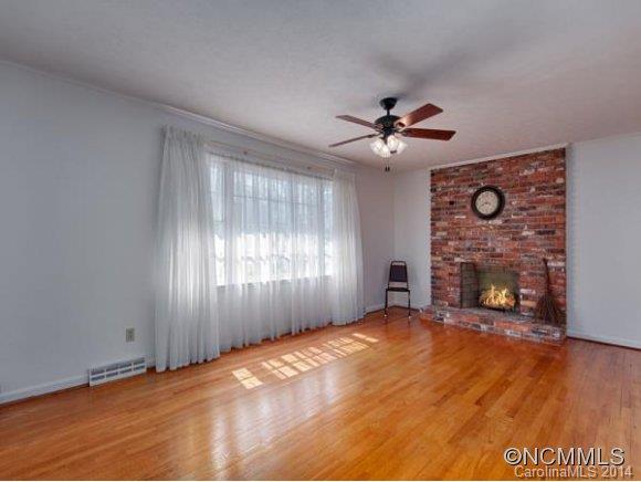 310 Asbury Road Candler NC 28715