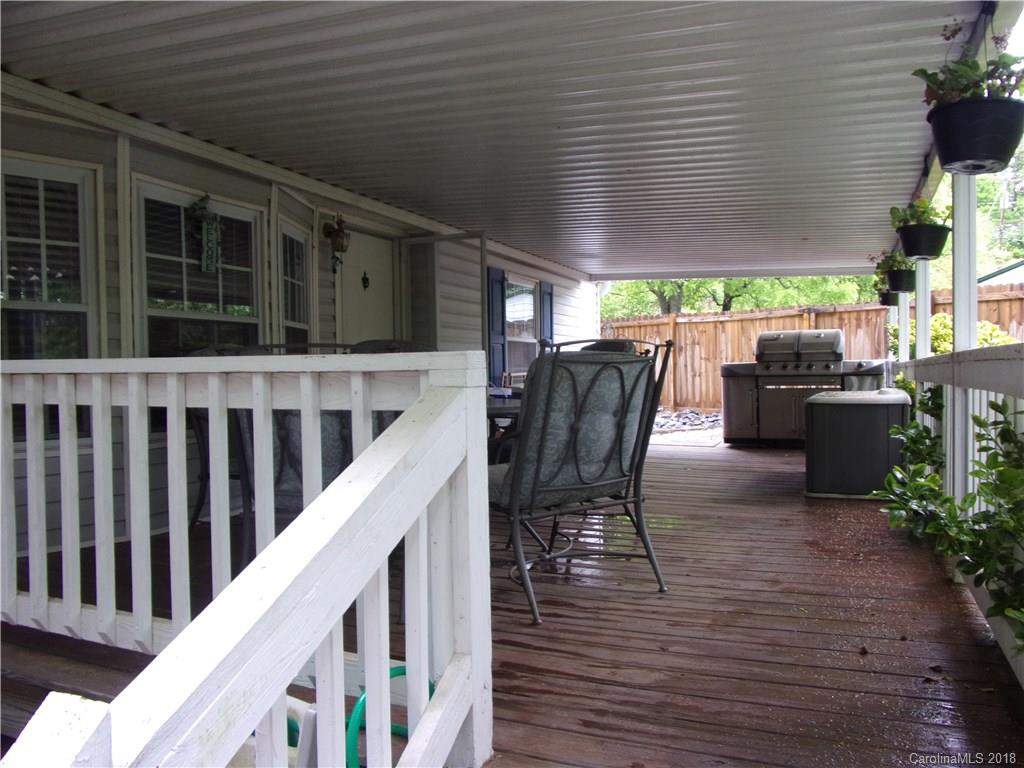 137 Vehorn Road Fairview NC 28730
