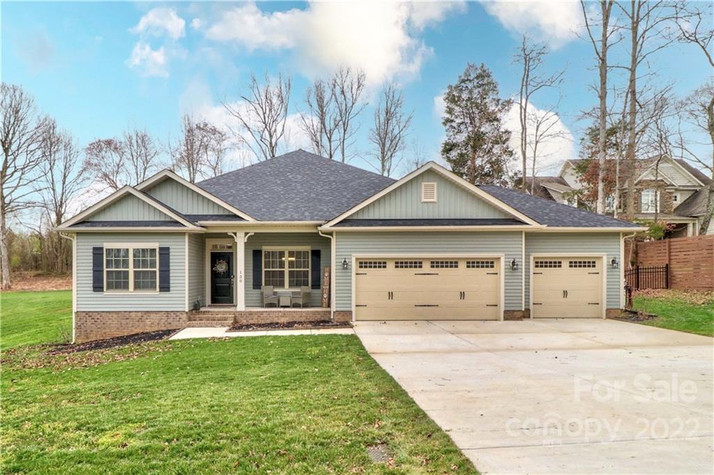 130 Northlake Drive Statesville NC 28677