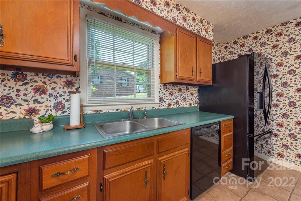 62 Round Top Road Asheville NC 28803