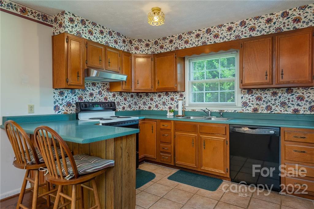 62 Round Top Road Asheville NC 28803