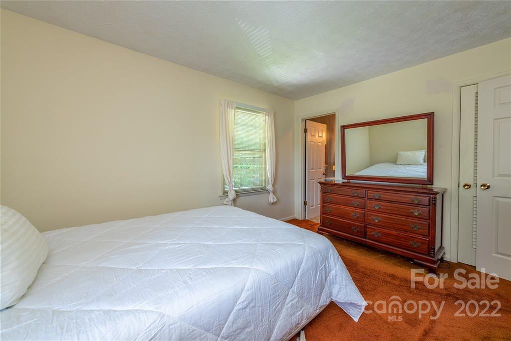 62 Round Top Road Asheville NC 28803