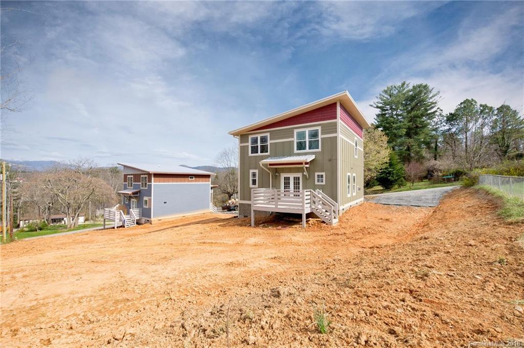 106 E Skyland Circle Asheville NC 28804