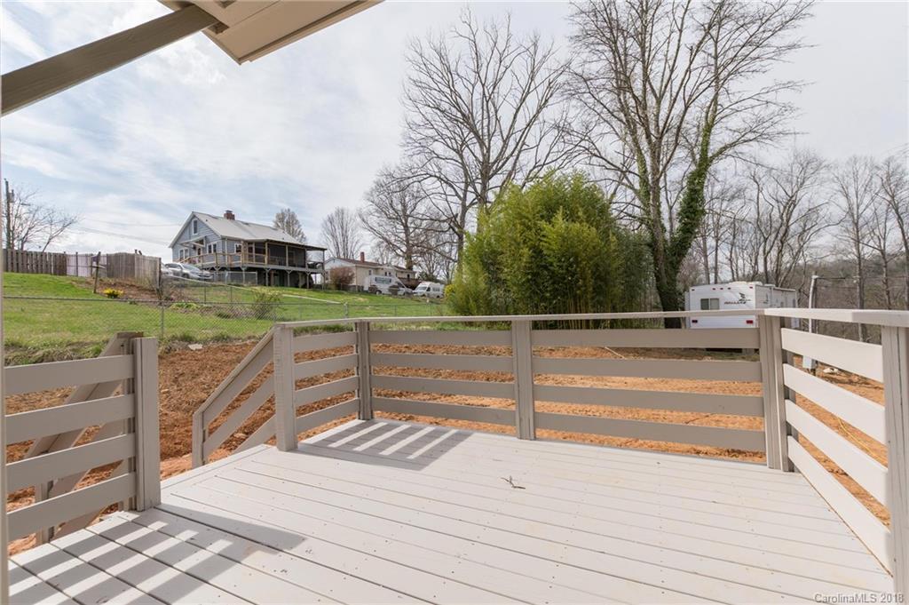 106 E Skyland Circle Asheville NC 28804