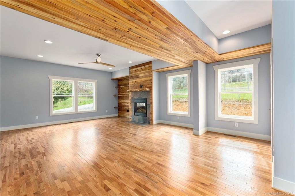 106 E Skyland Circle Asheville NC 28804