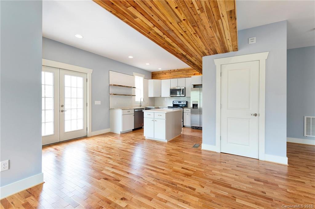 106 E Skyland Circle Asheville NC 28804