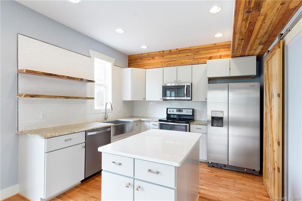 106 E Skyland Circle Asheville NC 28804