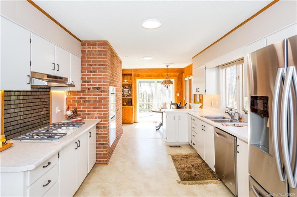 76 Forest Road Asheville NC 28803
