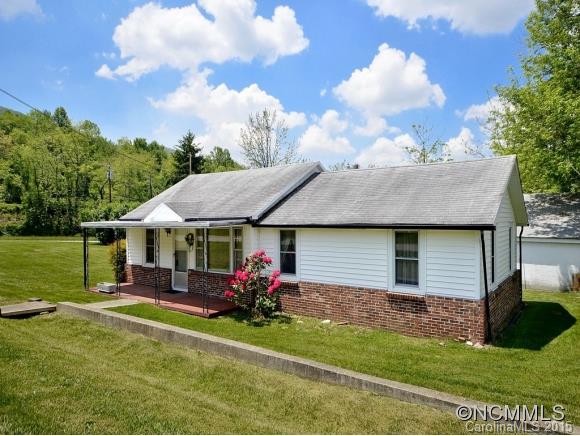 6261 Old Clyde Road Canton NC 28716