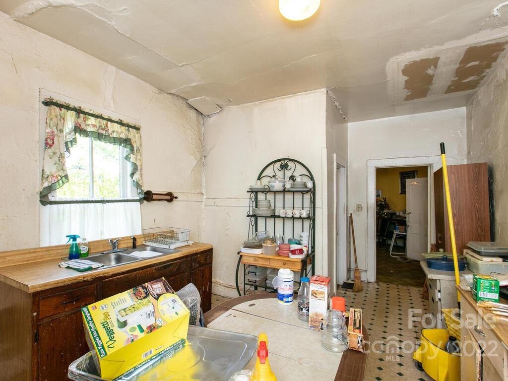 102 Blanton Street Asheville NC 28801