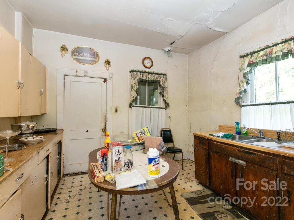 102 Blanton Street Asheville NC 28801