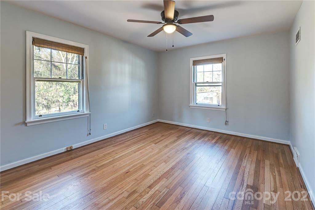 35 Meadowbrook Avenue Asheville NC 28806