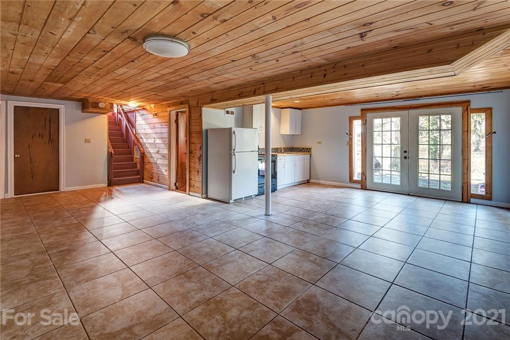 35 Meadowbrook Avenue Asheville NC 28806