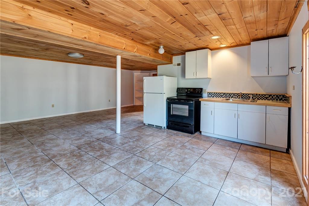 35 Meadowbrook Avenue Asheville NC 28806