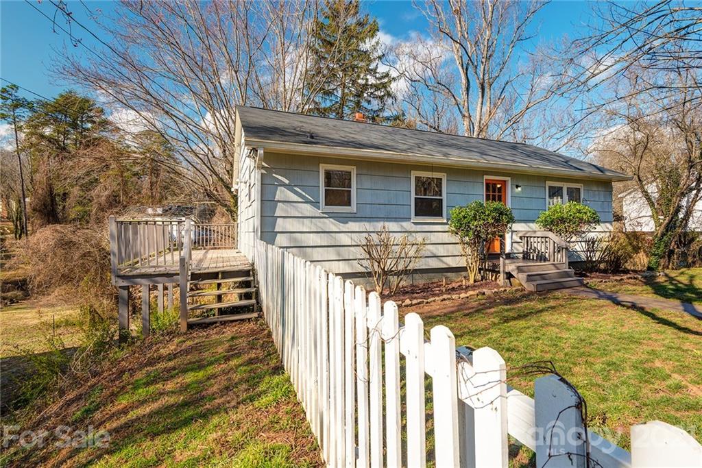 35 Meadowbrook Avenue Asheville NC 28806