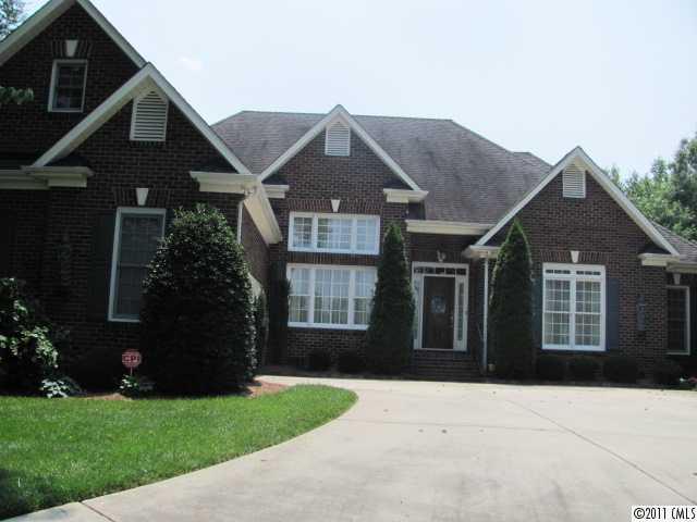 2908 Divot Court Matthews NC 28104