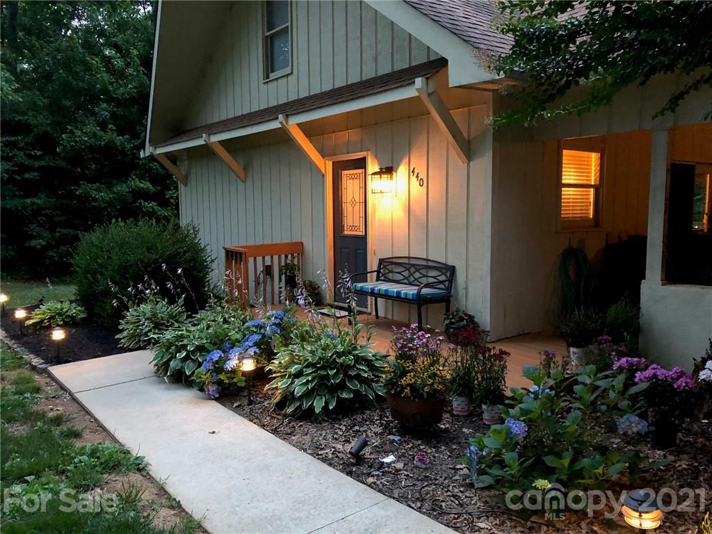440 27th Avenue Circle NW Hickory NC 28601