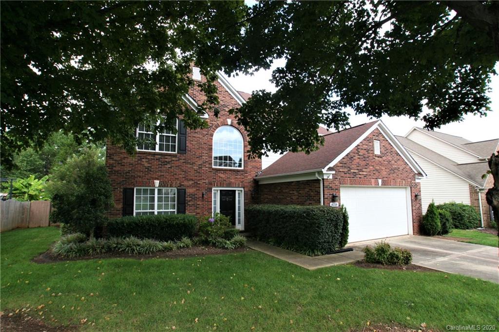 8218 Lynnewood Glen Drive Charlotte NC 28269