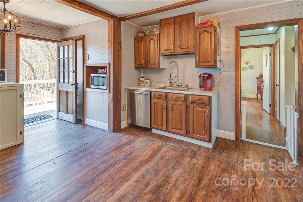 109 Fairmont Road Candler NC 28715
