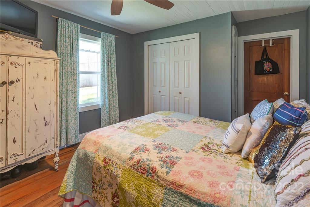109 Fairmont Road Candler NC 28715
