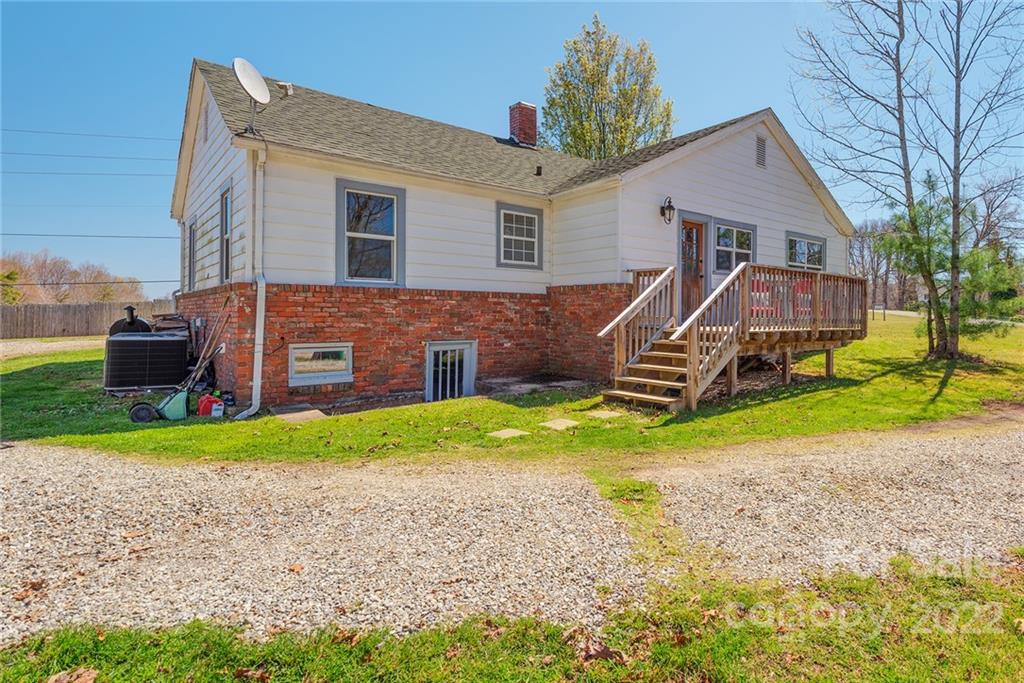 109 Fairmont Road Candler NC 28715