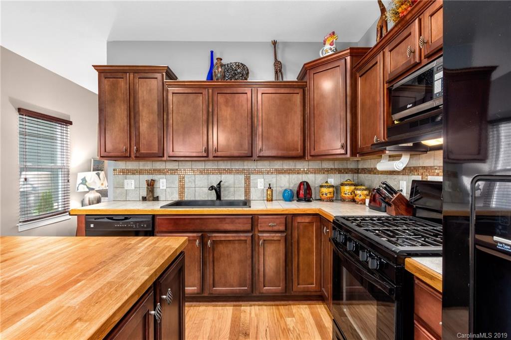 28 Richie Street Asheville NC 28801