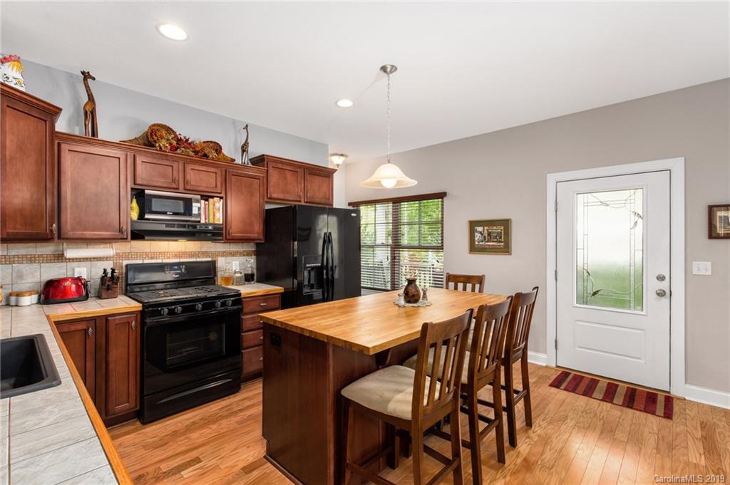 28 Richie Street Asheville NC 28801