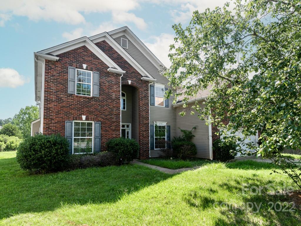 16734 Winston Oaks Court Charlotte NC 28213
