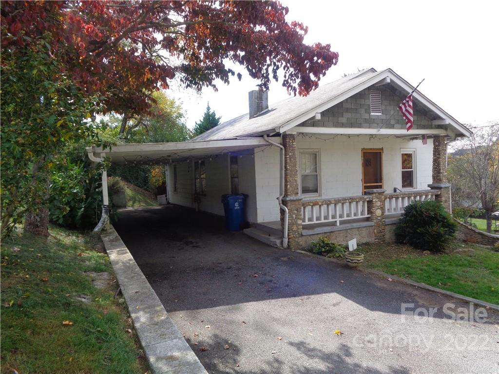 206 Wesley Street Canton NC 28716