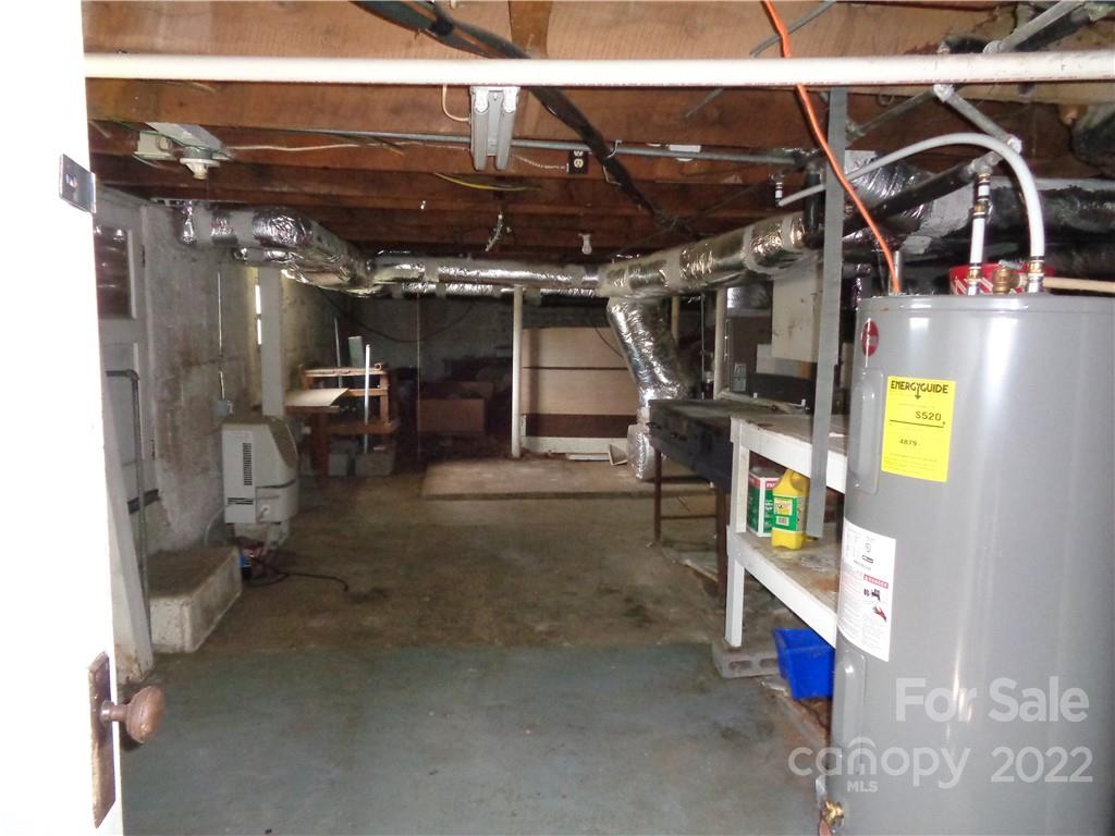 206 Wesley Street Canton NC 28716
