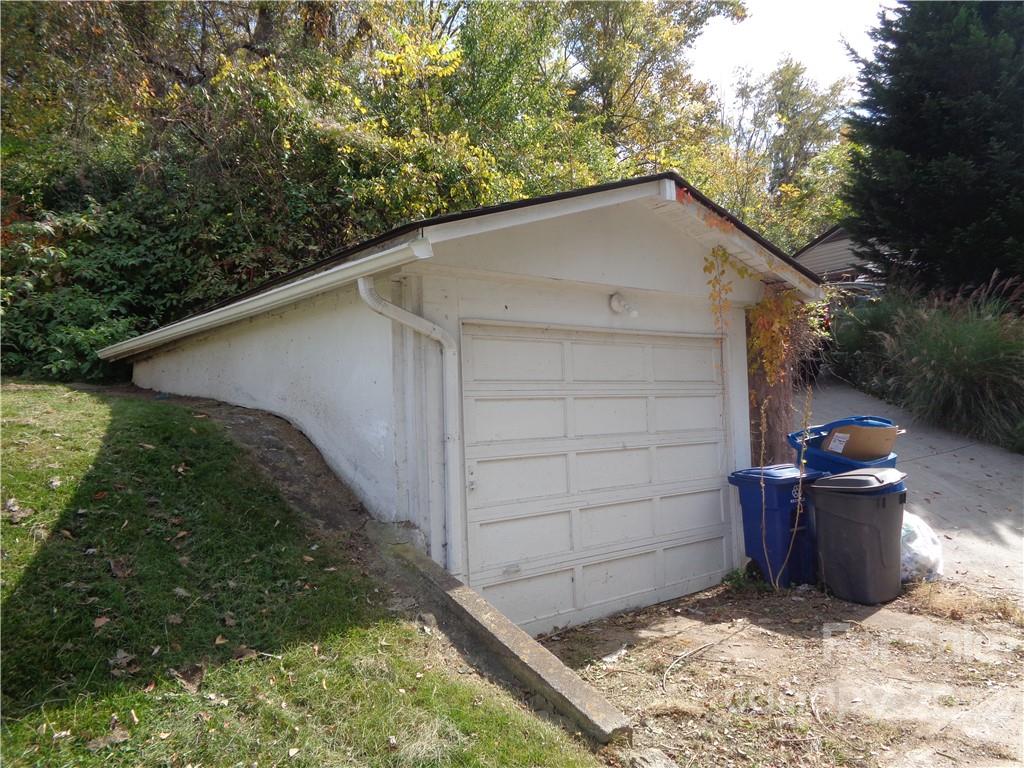 206 Wesley Street Canton NC 28716
