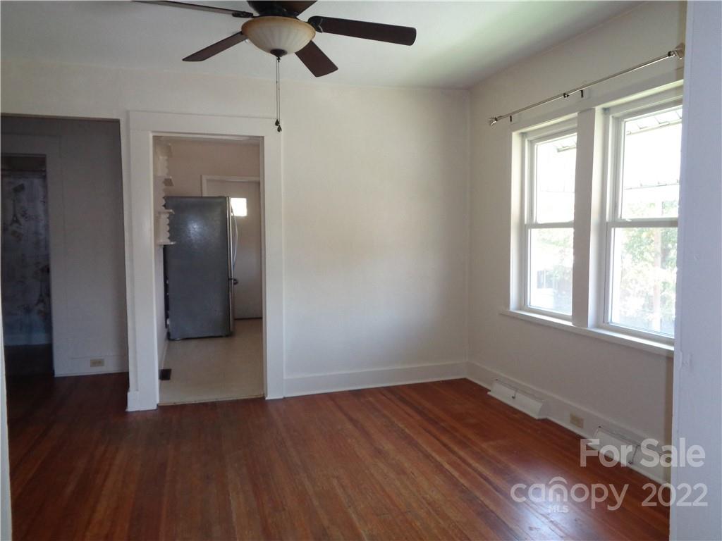 206 Wesley Street Canton NC 28716