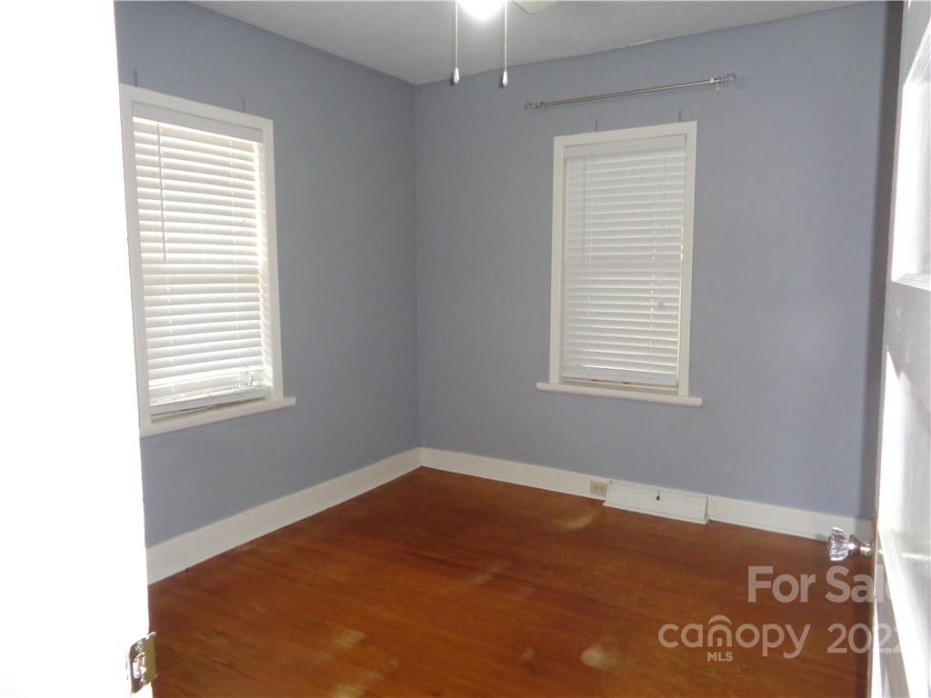 206 Wesley Street Canton NC 28716