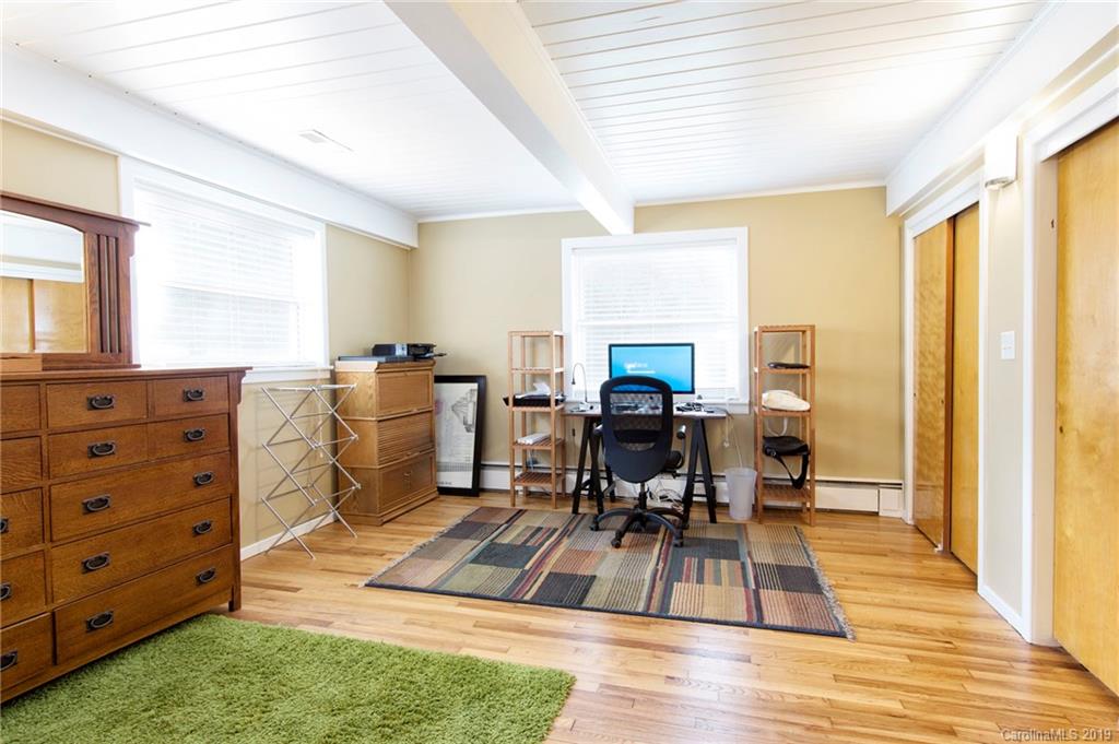 4 Valle Vista Drive Asheville NC 28804