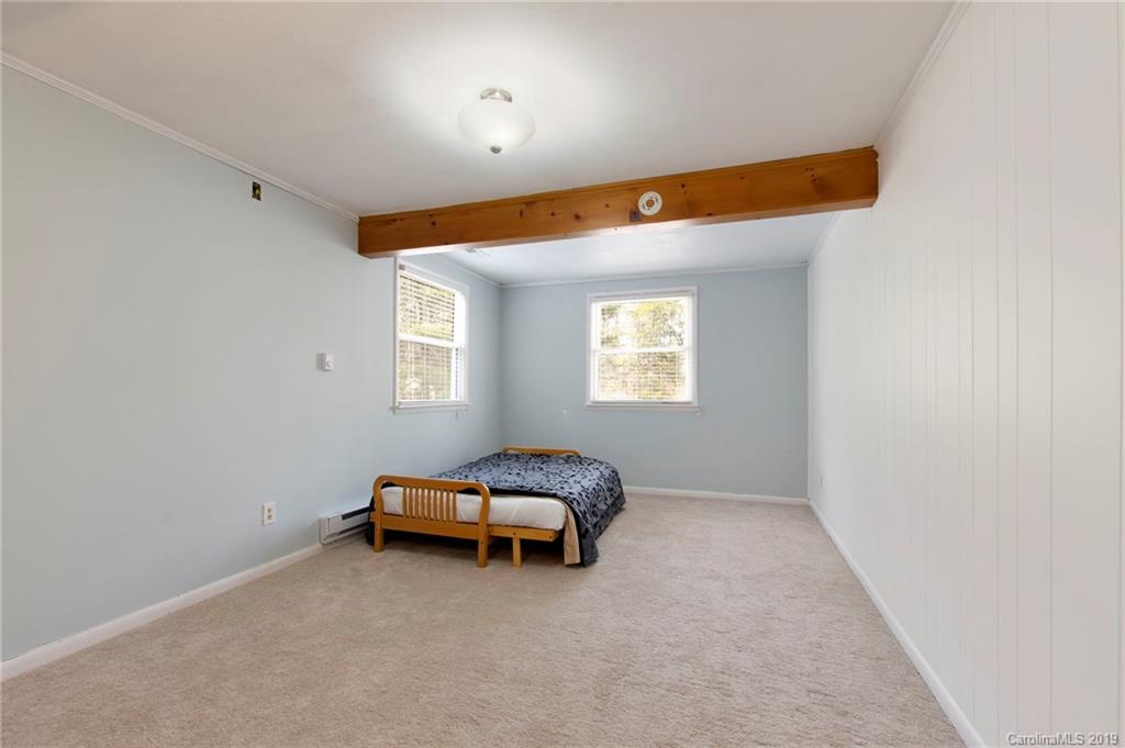 4 Valle Vista Drive Asheville NC 28804